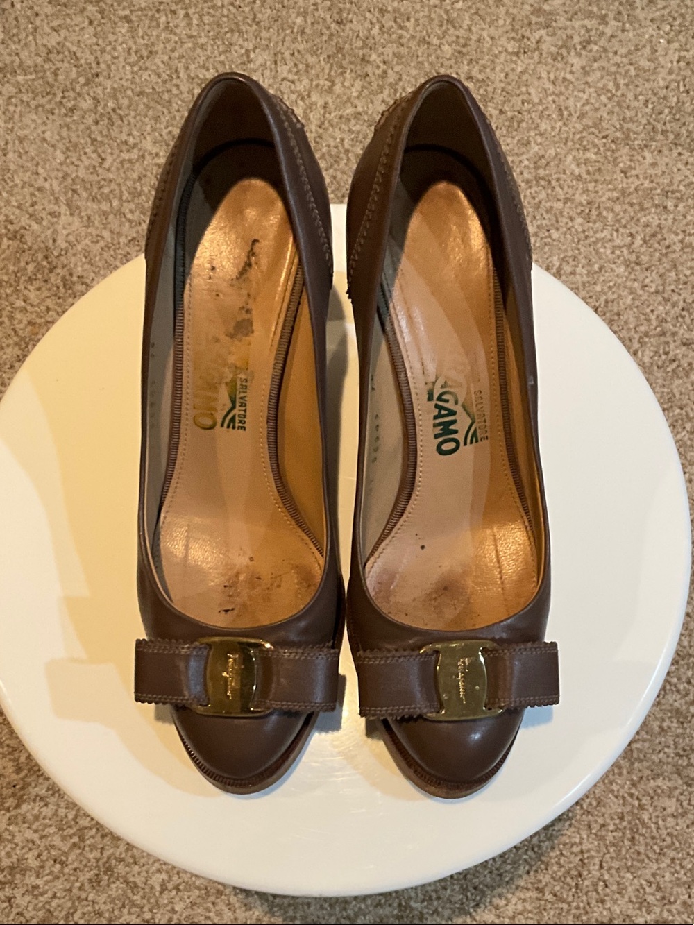 Salvatore Ferragamo Brown Leather Vara Bow Pumps